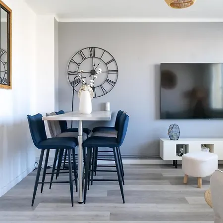 Дом отдыха Maison A Etage Avec Cour Et Garage - 4 Personnes Ле-Сабль-д’Олон